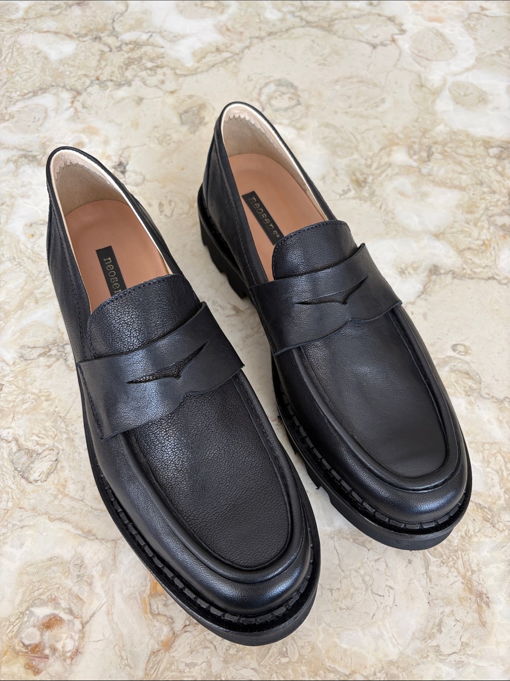 Neosens Black Leather Chunky Penny Loafers – Made in Spain – EU 42 – NEW